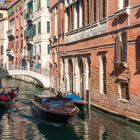 Ve.n.i.ce Cera San Moise * Venedig