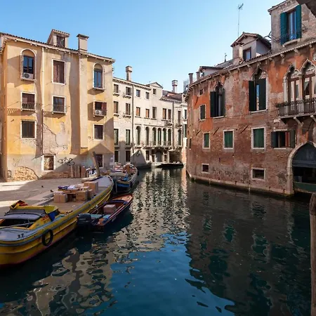 Venice Cera San Moise アパート ヴェネツィア