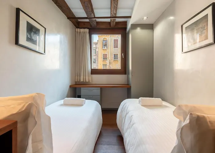 Cera San Moise * البندقية