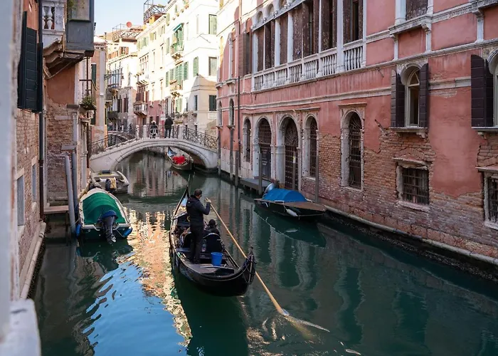 Lejlighed Cera San Moise Venedig